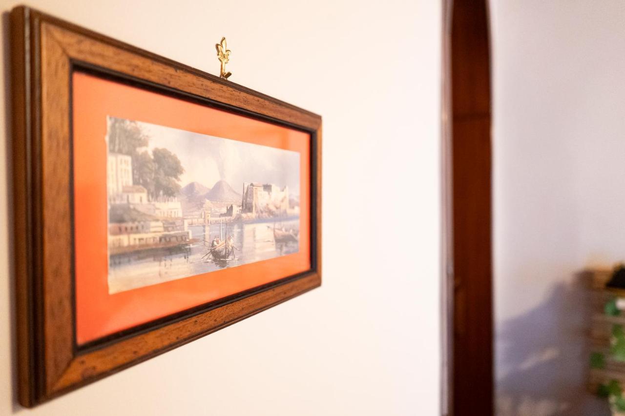 Affitta Camera Don Vittorio - Napoli Portacapuana ภายนอก รูปภาพ
